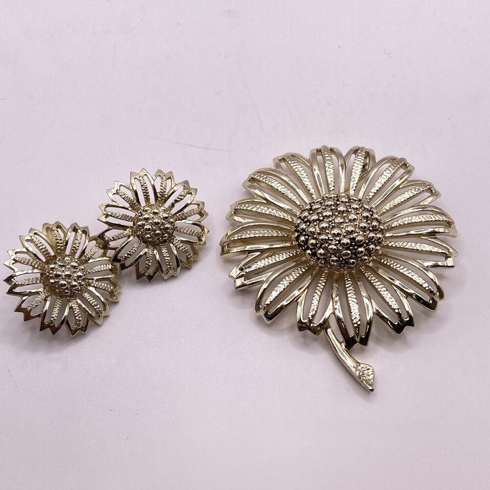 Vintage Sarah Coventry Daisy Mae 3 Sunflower Brooch & Earring Set 1960's